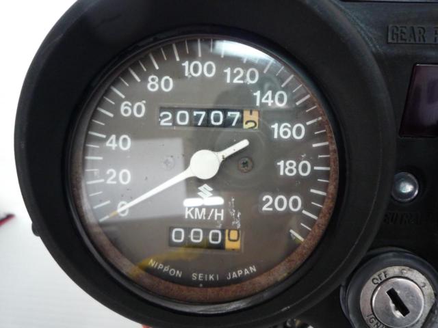 【SUZUKI】 純正メーター (純正スピードメーター)   GT380