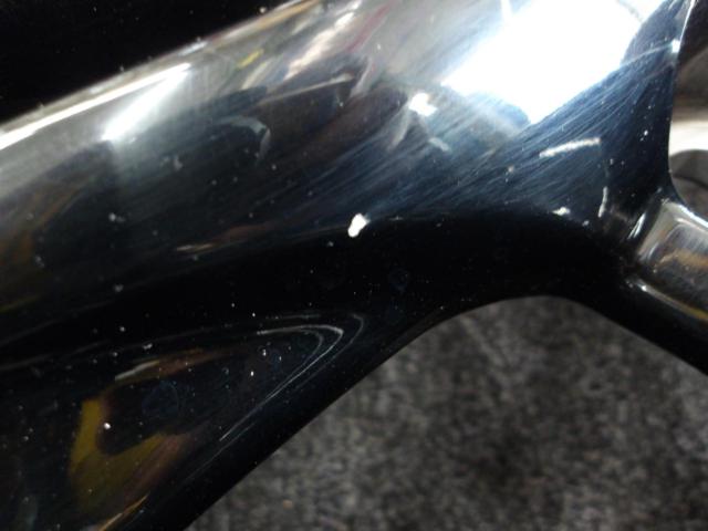 Genuine LEXUS parts
ES 300 h
F Sport
Original wheel