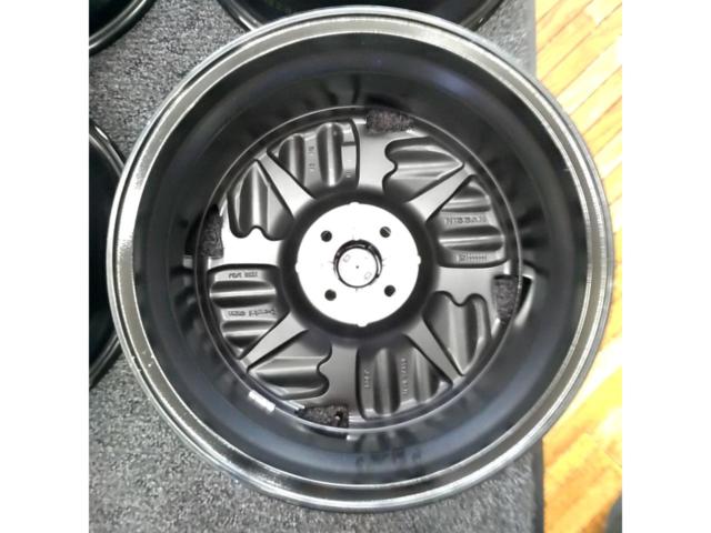 Genuine Nissan parts
Note Aura (E13
G grade)
Original aluminum wheel