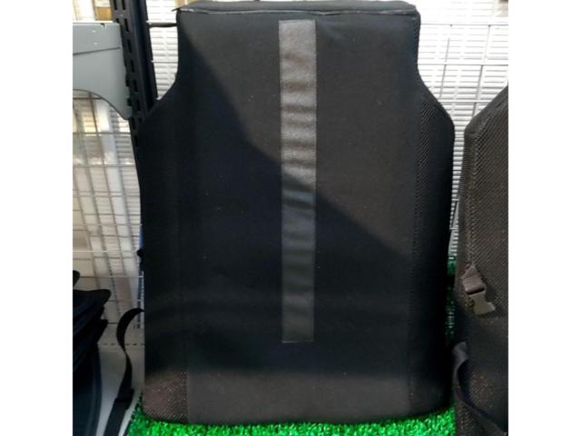 Unknown Manufacturer
Reclining cushion
Two