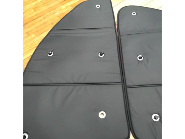 Unknown Manufacturer
Privacy sunshade
6 points