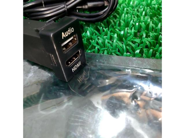 【その他】USB HDMIコネクター トヨタ汎用