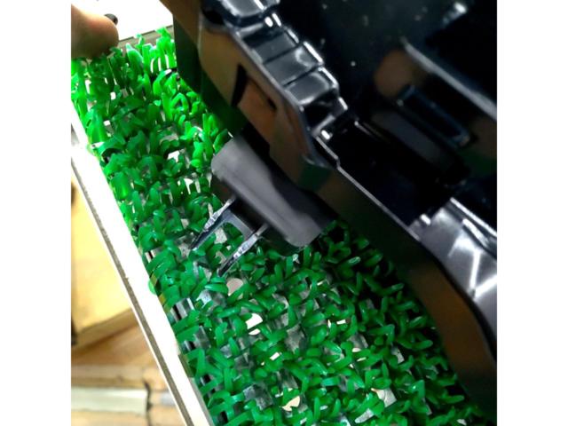 【日産純正】E53エルグランド センターLED