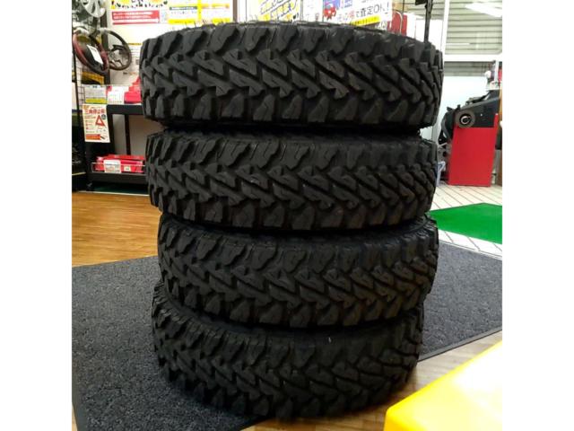 【スズキ純正】ジムニー(JB64W) 純正ガンメタホイール 4本+【YOKOHAMA】GEOLANDER M/T G003 195R16C 104/102Q 6PR 4本