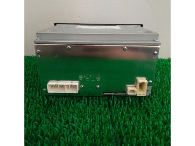 Toyota genuine
08600-00P10
DEH-8068ZT
CD player + AM/FM tuner