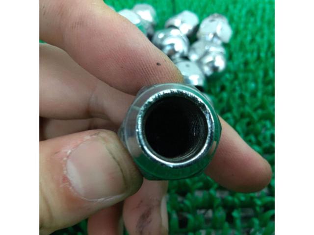 19HEX/M12-P1.25 Manufacturer Unknown
Tapered seat nut
16 set