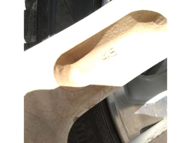 Four genuine Daihatsu wheels only.
Alloy Wheels