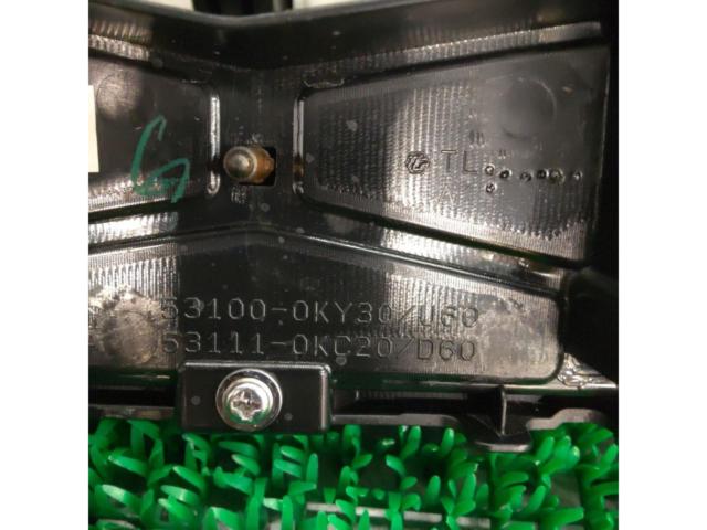 トヨタ ハイラックス/GUN226 純正 フロントグリル
