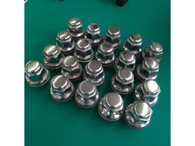 Toyota
Genuine
Taira-za nut
M12
P1.5
x20 pieces