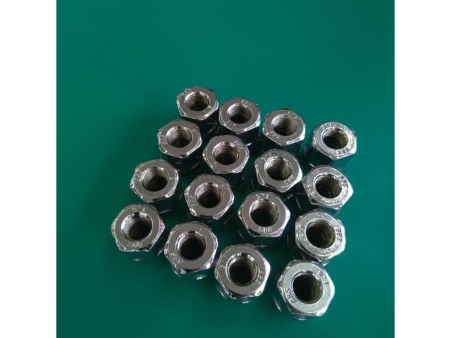 BBS
Penetration
16 aluminum nuts
M12
P1.5