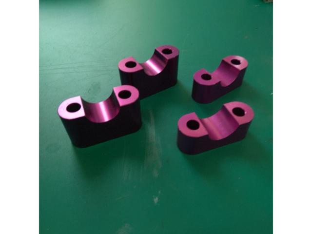Unknown Manufacturer
Separator
Clamp only
Four