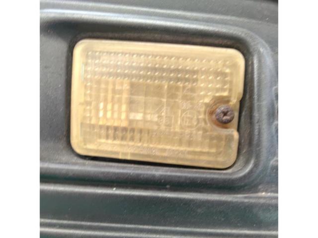 ダイハツ ハイゼットトラック純正バックフォグ