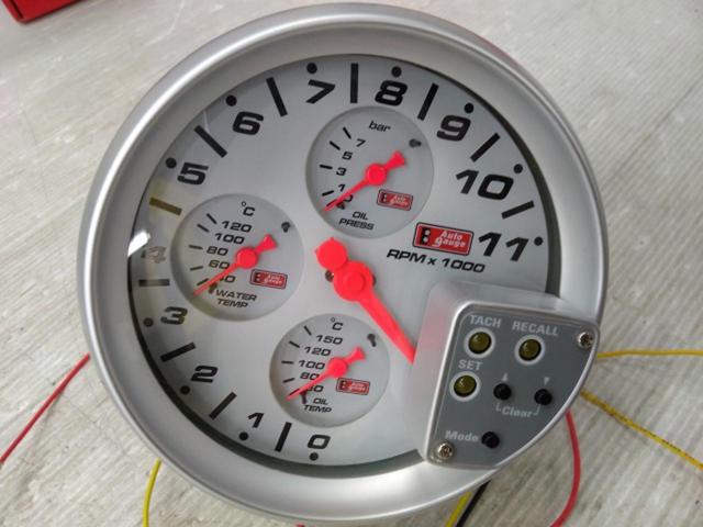 Autogauge 4-in-1 Tachometer