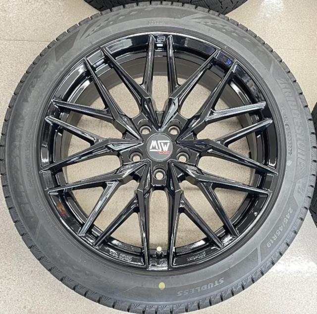 【OZ(オーゼット)】MSW(エムエスダブリュ) 50 + 【BRIDGESTONE】BLIZZAK VRX3 245/45R19 98Q 2022年製