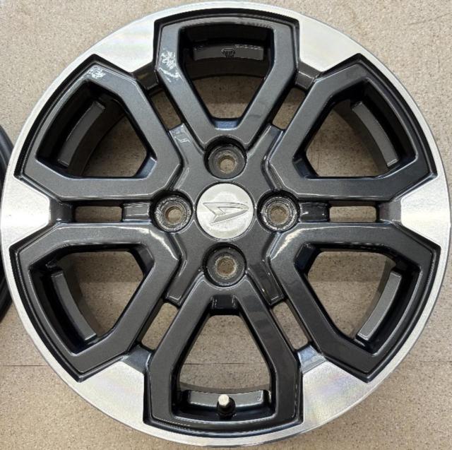 【ダイハツ純正】 LA700S/LA710S系ウェイク 純正アルミホイール 4本セット