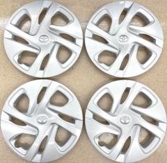 【トヨタ純正】 MXPK11 アクア 15インチ純正ホイールキャップ シルバー 4枚セット