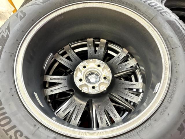 weds VELVA
+BRIDGESTONEBLIZZAK
DM-V3
225 / 60R17
Made in 2023
4 pieces set
