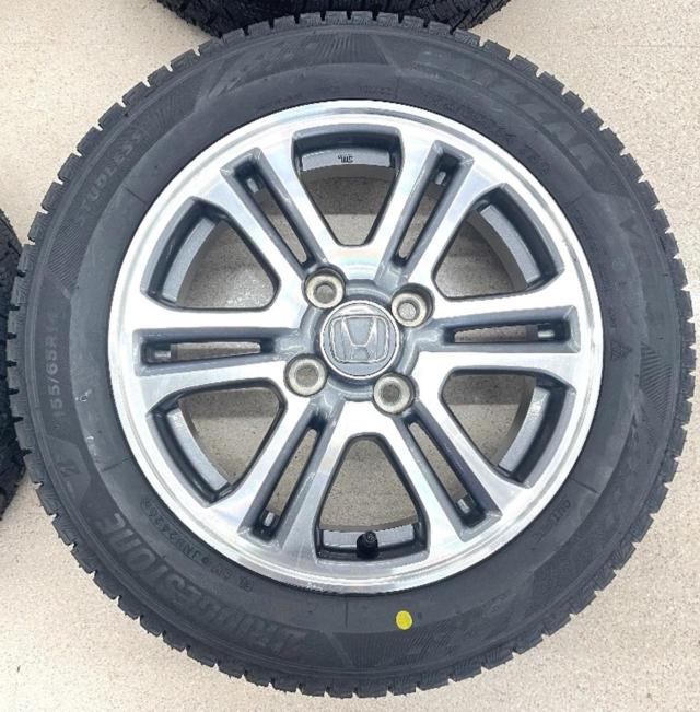 Used wheel unused tire
Honda
N-BOX
Genuine
+
BRIDGESTONE
BLIZZAK
VRX3
155 / 65R14
75Q
Made in 2026
Four