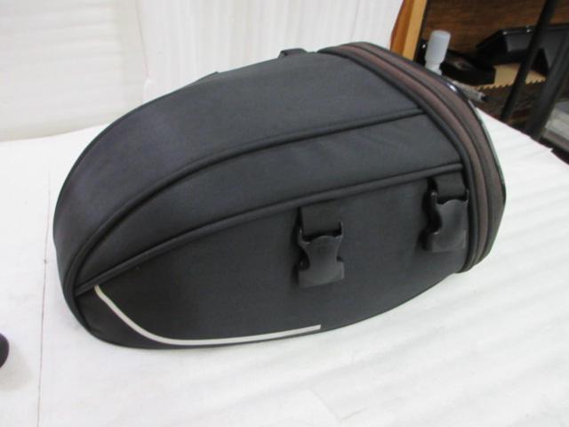 GOLDWin スポーツシェイプシートバッグ (Z09335)