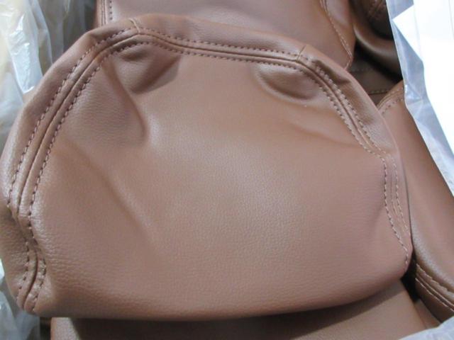 ALEGAN
Seat Cover
(Z09552)