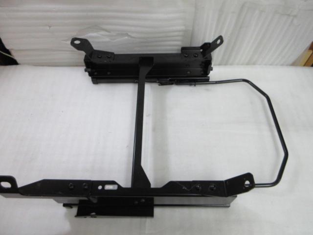※運転席側のみ RECARO シートレール (Z09569)