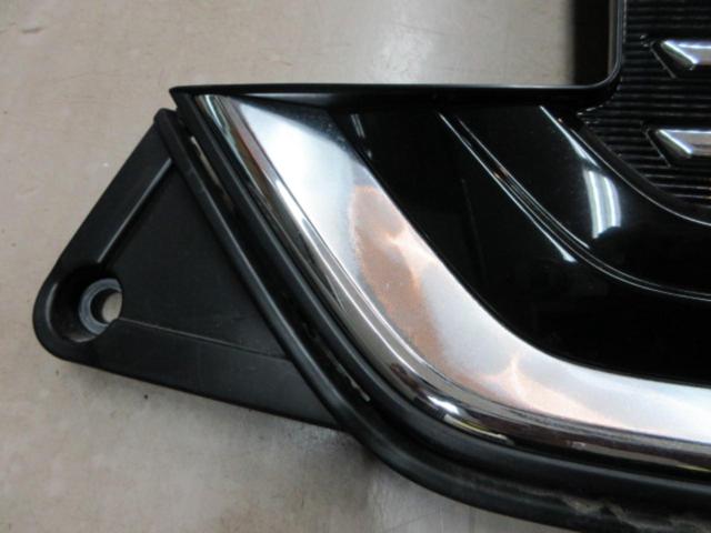 HONDA N-WGN純正フロントグリル (Z09634)