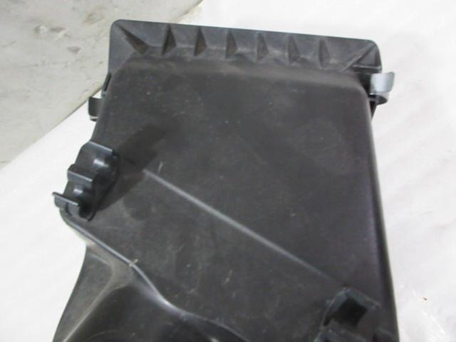 SUBARU インプレッサ WRX/GDB 純正エアクリーナーBOX (Z09806)