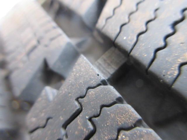 BROOK 8本スポークホイール+TOYO OBSERVE GARIT GIZ (Z09136)