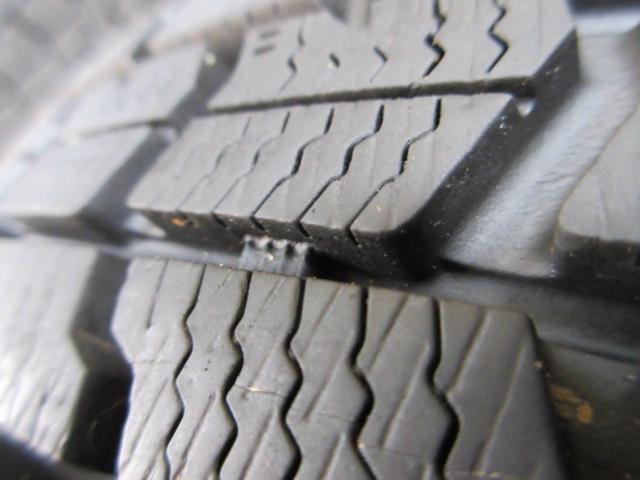 YellowHat SPORT DAISY+GOODYEAR ICENAVI7 (Z09143)