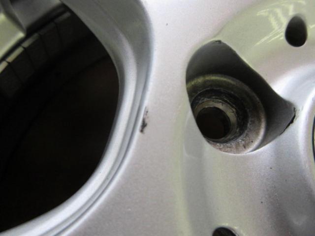 YOKOHAMA WEZEN+GOODYEAR ICENAVI8 (Z09051)