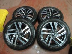 プジョー 208 純正ホイール + DUNLOP WINTERMAXX WM03 (Z09179)
