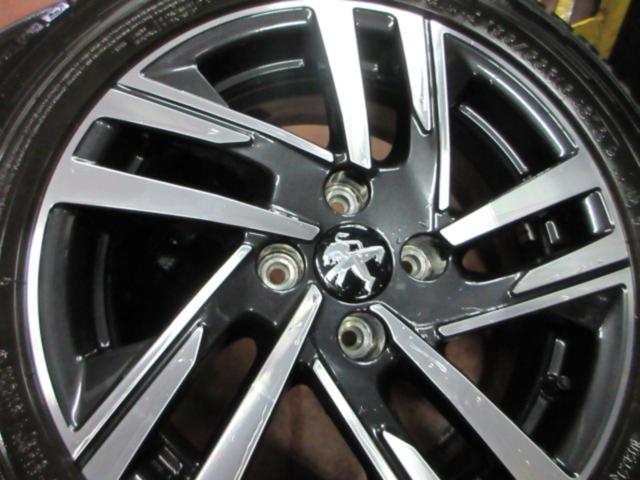 プジョー 208 純正ホイール + DUNLOP WINTERMAXX WM03 (Z09179)