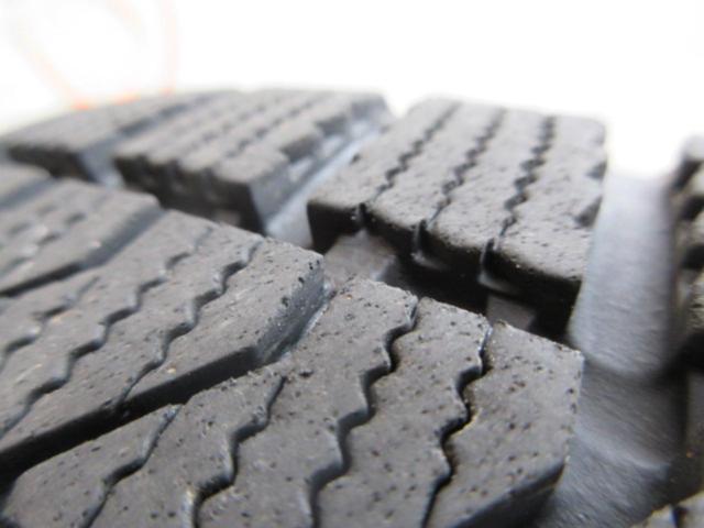 DUNLOP Mistiere  + TOYO OBSERVE GIZ2 (Z09304)