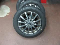 BRIDGESTONE BALMINUM AR12 + BRIDGESTONE BLIZZAK VRX3 (Z09239)