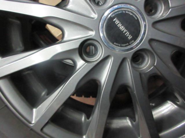 BRIDGESTONE BALMINUM AR12 + BRIDGESTONE BLIZZAK VRX3 (Z09239)