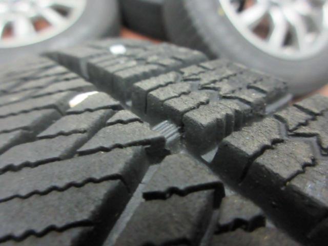 BRIDGESTONE
BALMINUM
TR10
+
BRIDGESTONE
BLIZZAK
VRX2
(Z09403)
