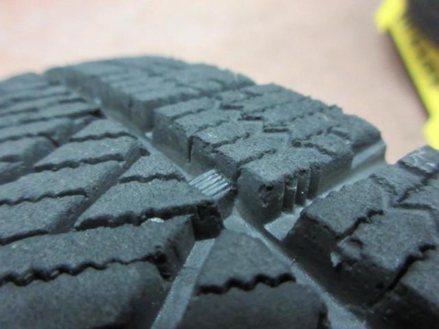 BRIDGESTONE
BALMINUM
TR10
+
BRIDGESTONE
BLIZZAK
VRX2
(Z09403)