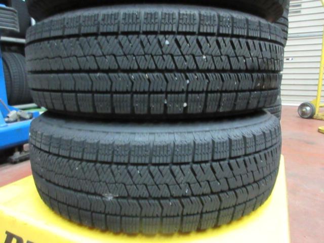 BRIDGESTONE
BALMINUM
TR10
+
BRIDGESTONE
BLIZZAK
VRX2
(Z09403)