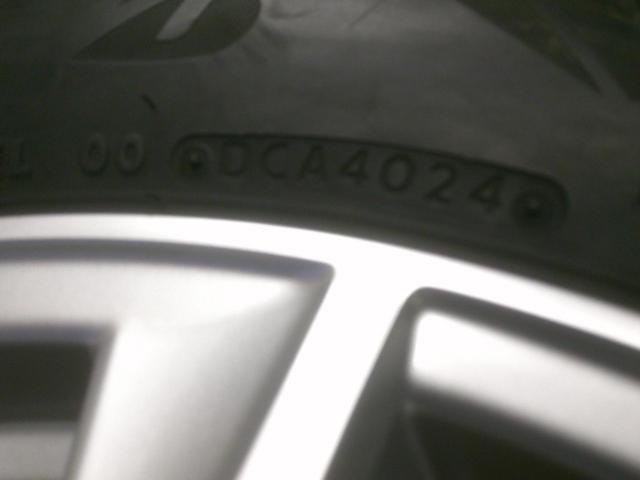 weds
JOKER + BRIDGESTONE
BLIZZAK
DM-V3
(Z09470)