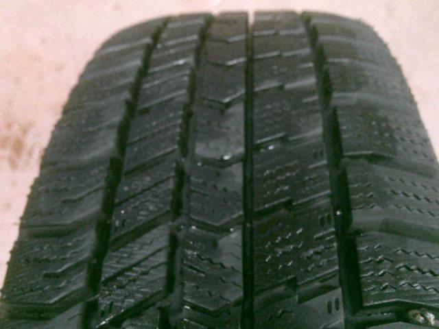 HOT
STUFF
G.speed
G-04+GOODYEAR
ICE
NAVI8
(Z06244)
