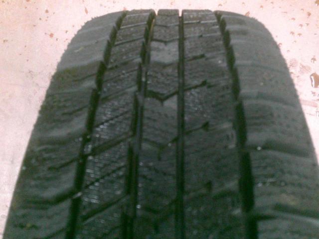 HOT
STUFF
G.speed
G-04+GOODYEAR
ICE
NAVI8
(Z06244)