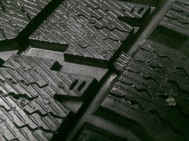 HOT
STUFF
G.speed
G-04+GOODYEAR
ICE
NAVI8
(Z06244)