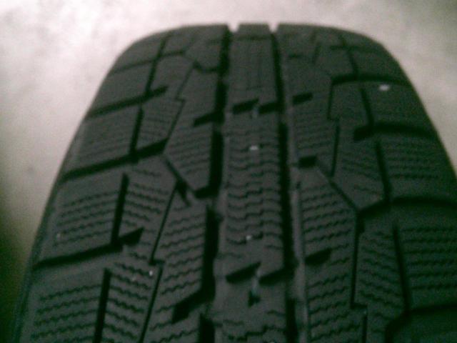 YOKOHAMA
GRASS
SV+TOYO
OBSERVE
GARIT
GIZ
(Z05395)