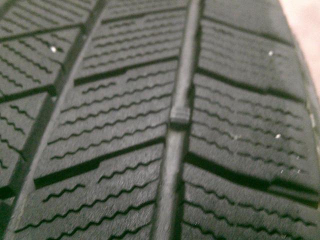 A-TECH
SCHNEIDER
StaG + BRIDGESTONE
BLIZZAK
VRX3
(Z09441)