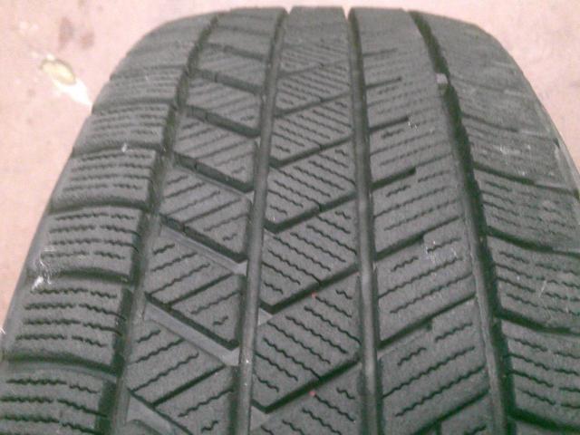 INVERNO
Twin 6-spoke wheels + BRIDGESTONE
BLIZZAK
VRX3
(Z09409)