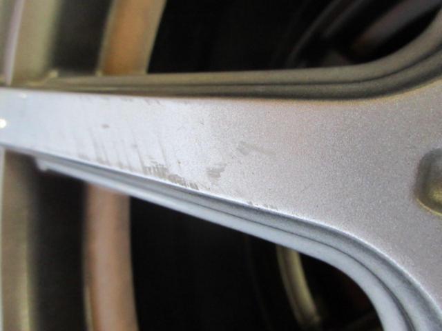 * For flat nuts
YOKOHAMA
GRASS + BRIDGESTONE
BLIZZAK
VRX3
(Z09647)
