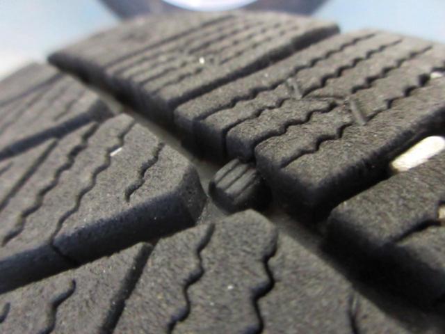 * For flat nuts
YOKOHAMA
GRASS + BRIDGESTONE
BLIZZAK
VRX3
(Z09647)