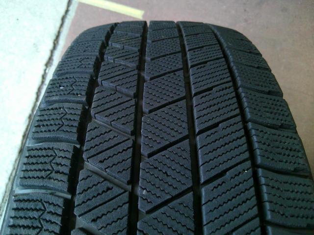 DUNLOP AIRNOVA SB10 + BRIDGSTONE BLIZZAK VRX3 (Z07130)
