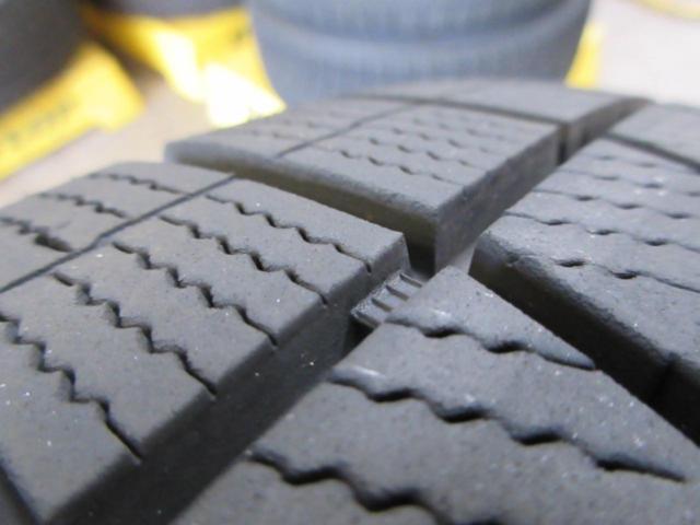 DUNLOP PRD TS7 + DUNLOP WINTERMAXX WM03 (Z09800)