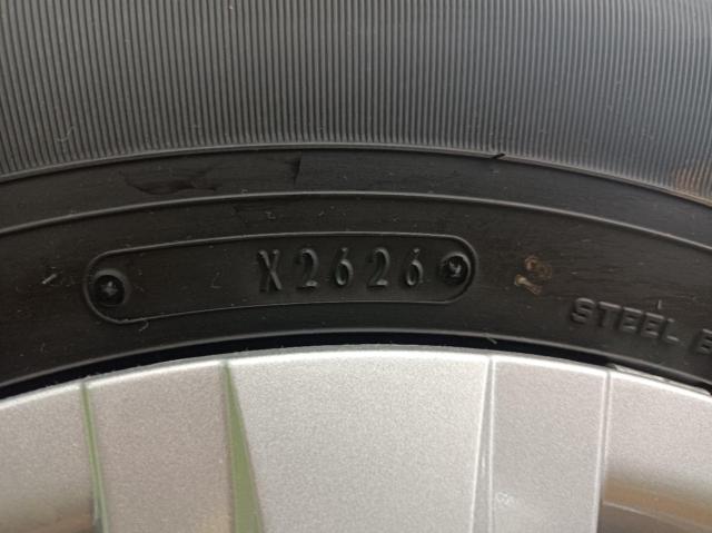 トヨタ 200系ハイエース純正スチール+DUNLOP SP175N 107/105S LT